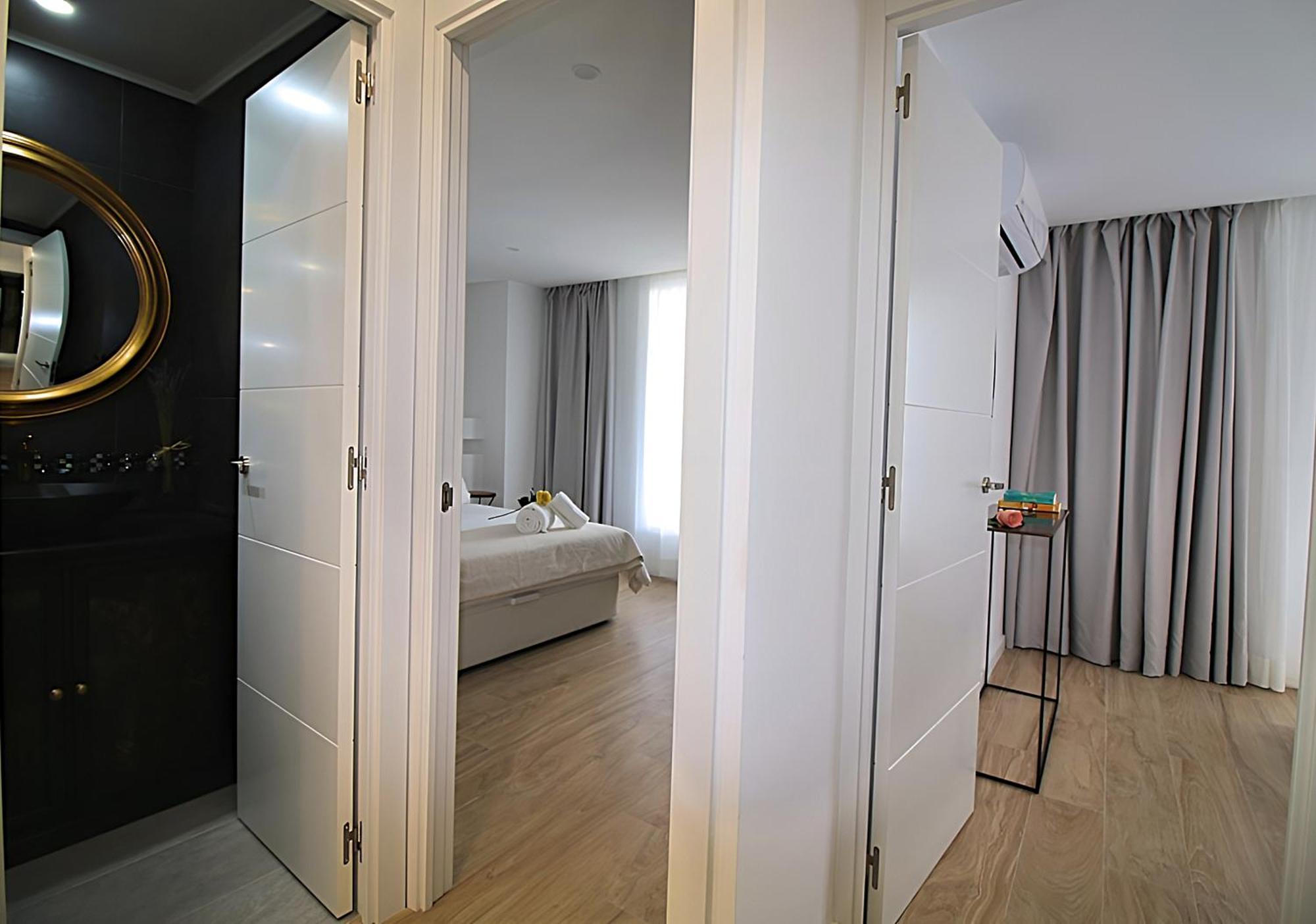 Our Penthouse With Jacuzzi Close To Paseo De Gracia Appartement