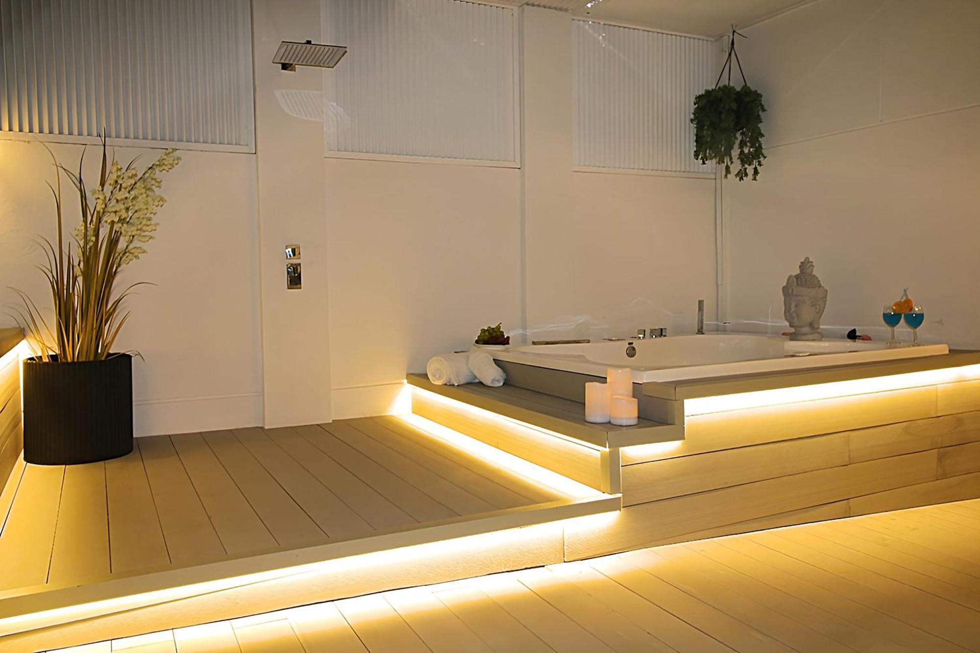 Our Penthouse With Jacuzzi Close To Paseo De Gracia *
